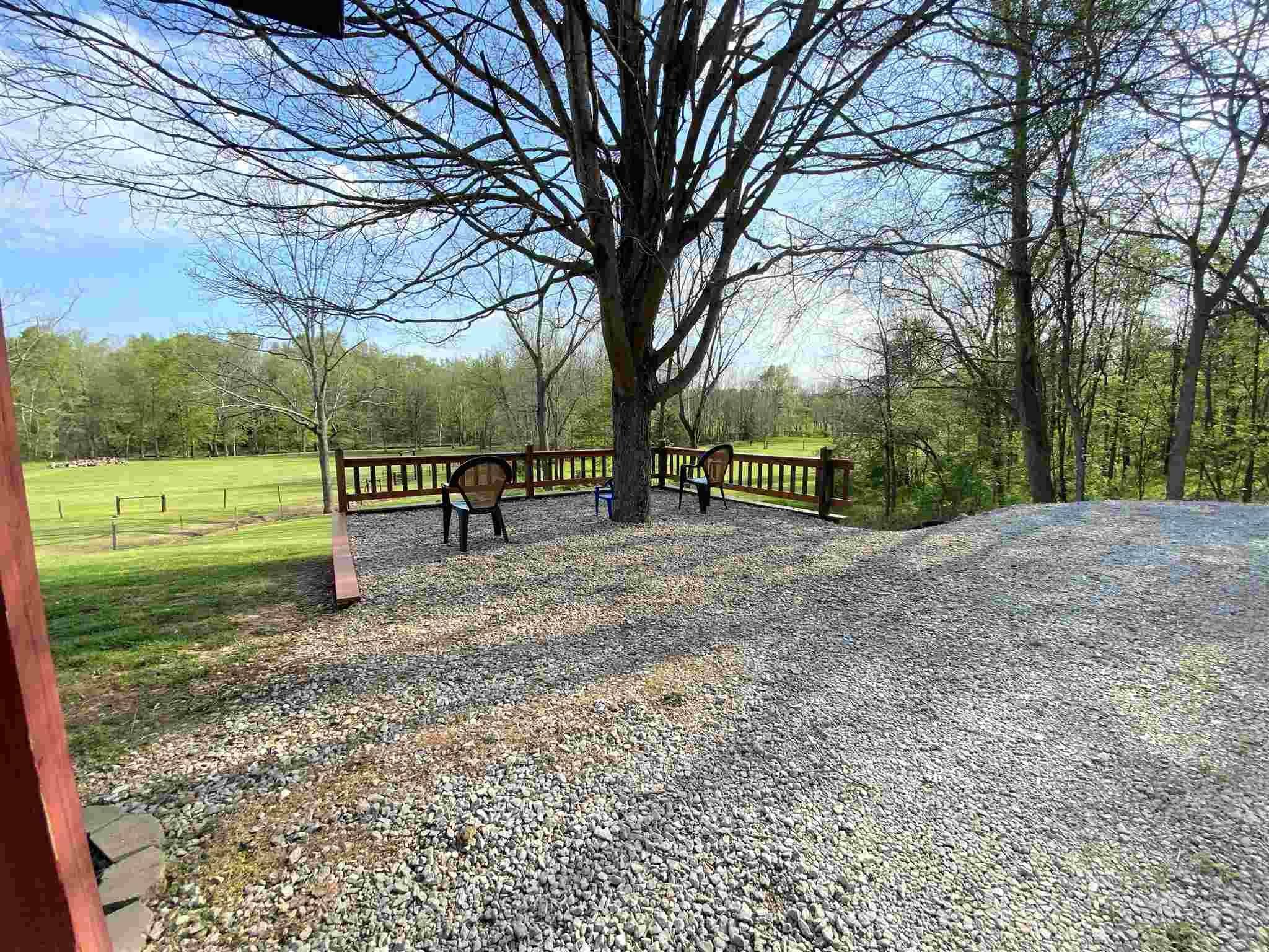 50 April Sound Addition Bedford, IN 47421 - Photo 11 of 34 Gallery Image 11