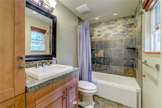 $630,000 | 16012 216th Avenue Northeast, Woodinville, WA 98077