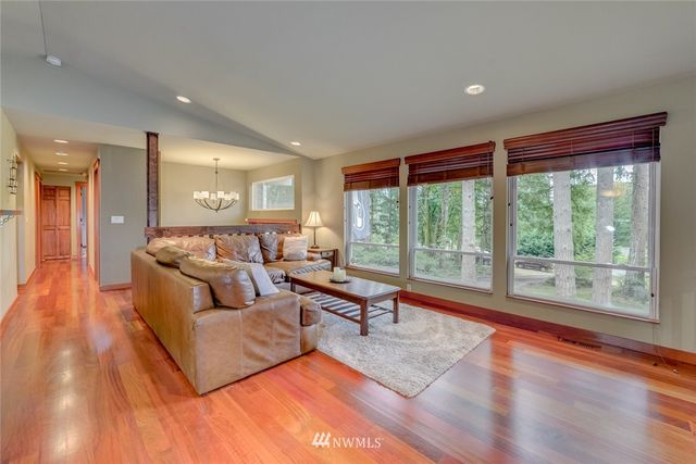 $630,000 | 16012 216th Avenue Northeast, Woodinville, WA 98077