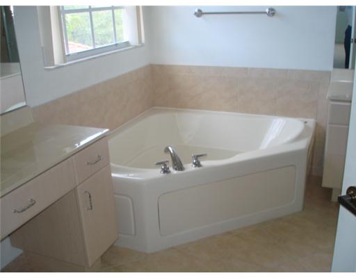 105 Via Castilla Jupiter, FL 33458 - Photo 17 of 23 Additional Photo
