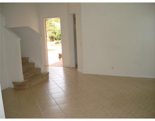 105 Via Castilla Jupiter, FL 33458 - Photo 10 of 23 Additional Photo