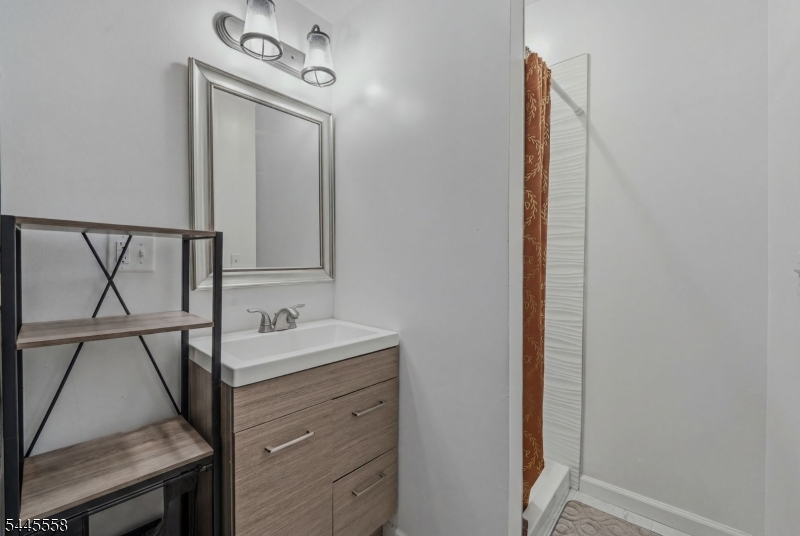 137 New Street, Unit 2 Paterson, NJ 07501 - Photo 8 of 17