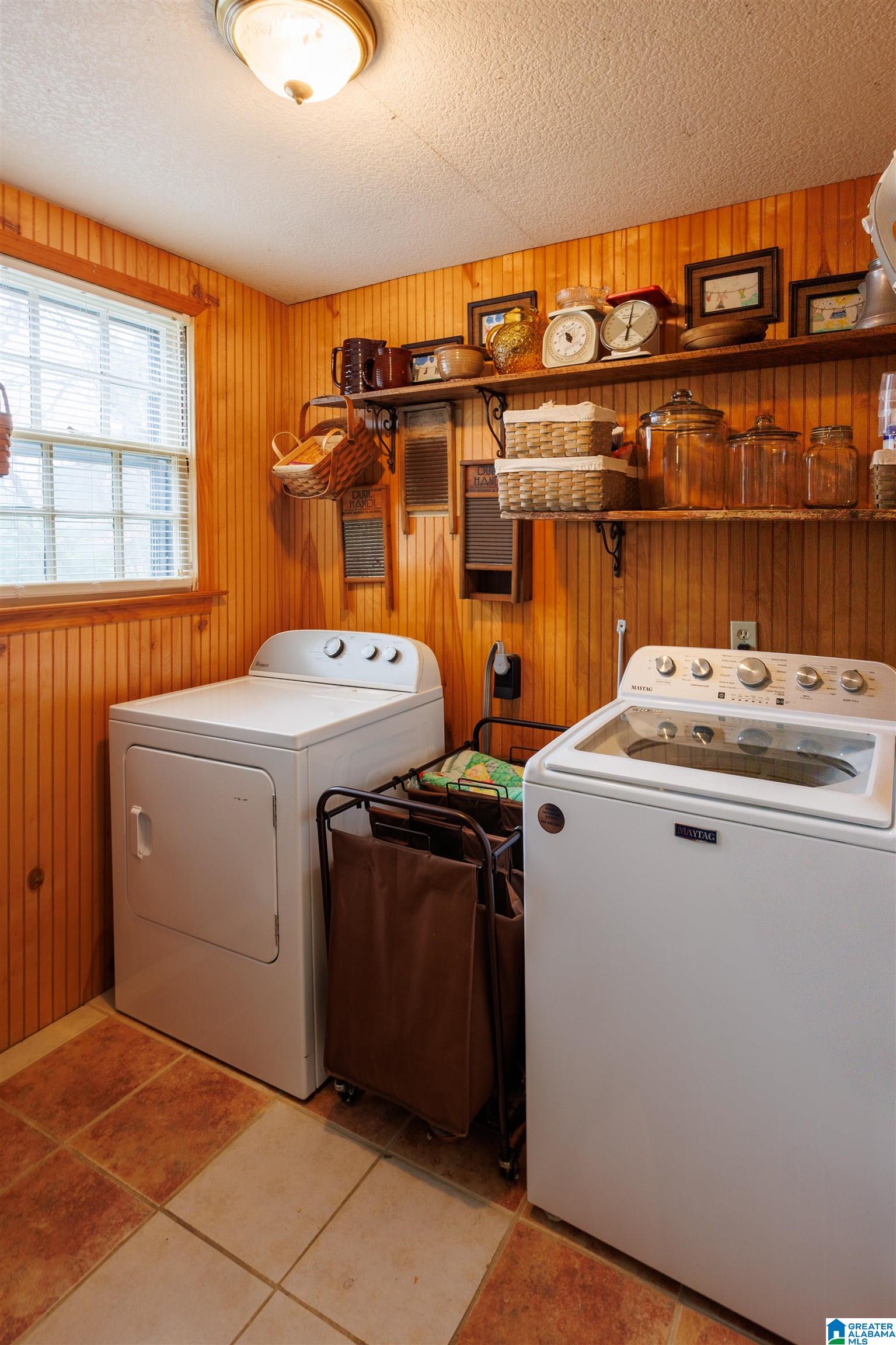 708 Glenwood Road Talladega, AL 35160 - Photo 15 of 22