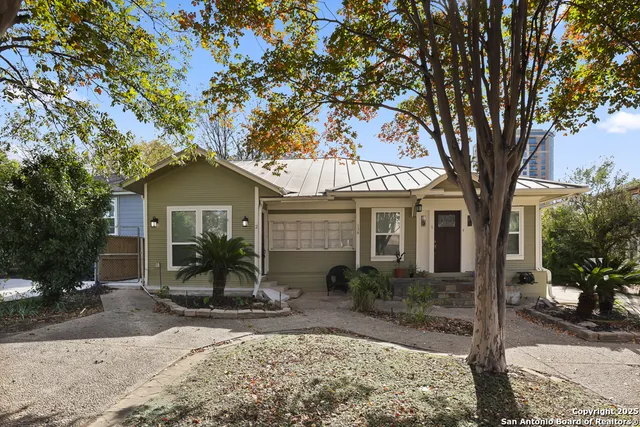 $2,200 | 138 Perry Court, Unit 2, San Antonio, TX 78209