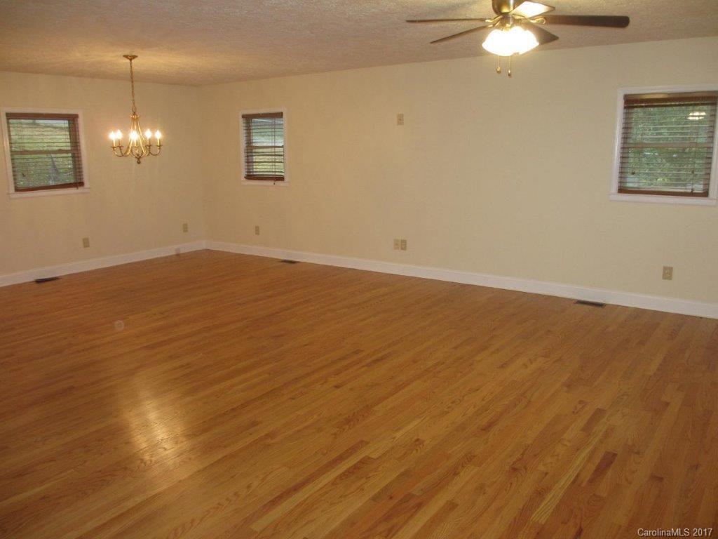 7 Penley Road Fletcher, NC 28732 - Photo 5 of 18 Gallery Image 5