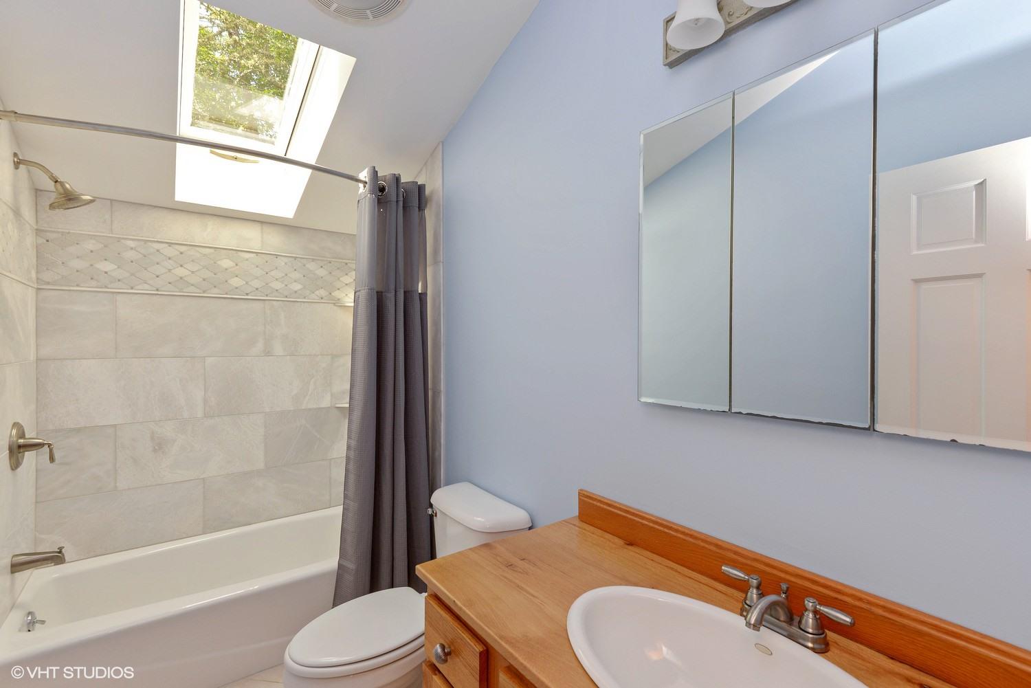 230 Epanow Road Eastham, MA 02642 - Photo 13 of 17 Upstairs bath
