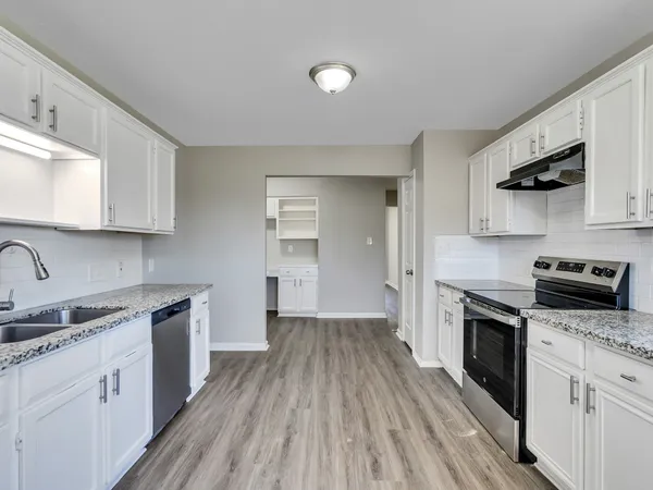 $2,200 | 4511 Tangle Creek Lane, Spring, TX 77388