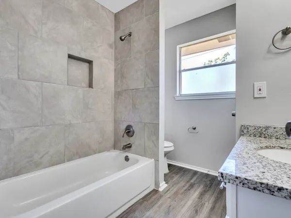 $2,200 | 4511 Tangle Creek Lane, Spring, TX 77388