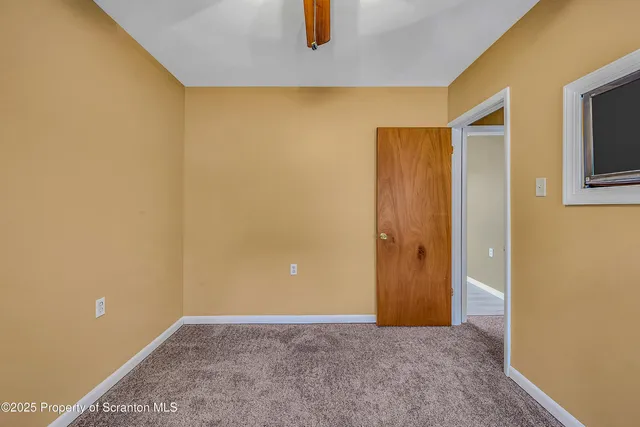 $1,195 | 1701 Green Ridge Street, Unit 2, Dunmore, PA 18509