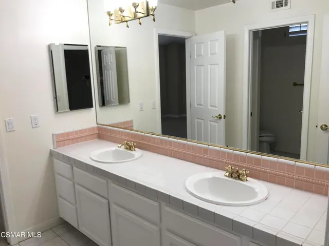 $8,950 | 506 Ravensbury Street, Lake Sherwood, CA 91361