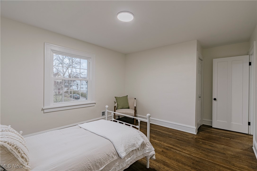 16005 Fernway Road Cleveland, OH 44120 - Photo 18 of 38 Gallery Image 18
