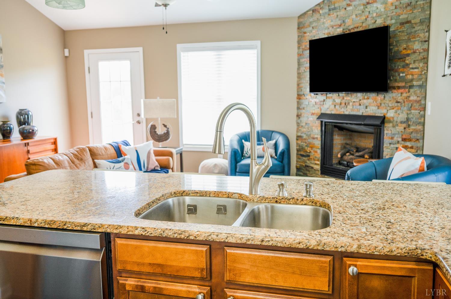 4092 Thomas Jefferson Road Forest, VA 24551 - Photo 16 of 69