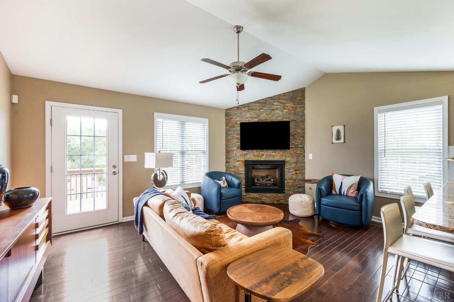 4092 Thomas Jefferson Road Forest, VA 24551 - Photo 9 of 69