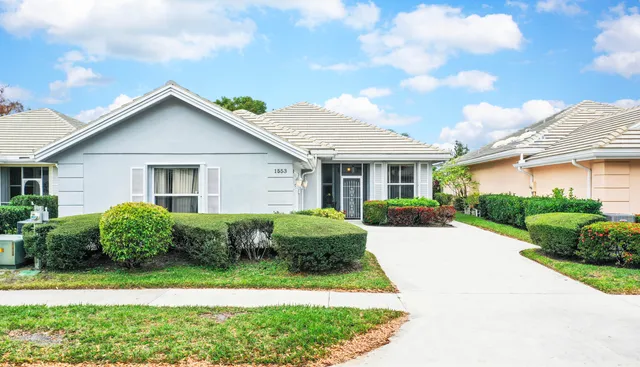 $349,999 | 1553 Northwest Amherst Drive, St. Lucie West, FL 34986