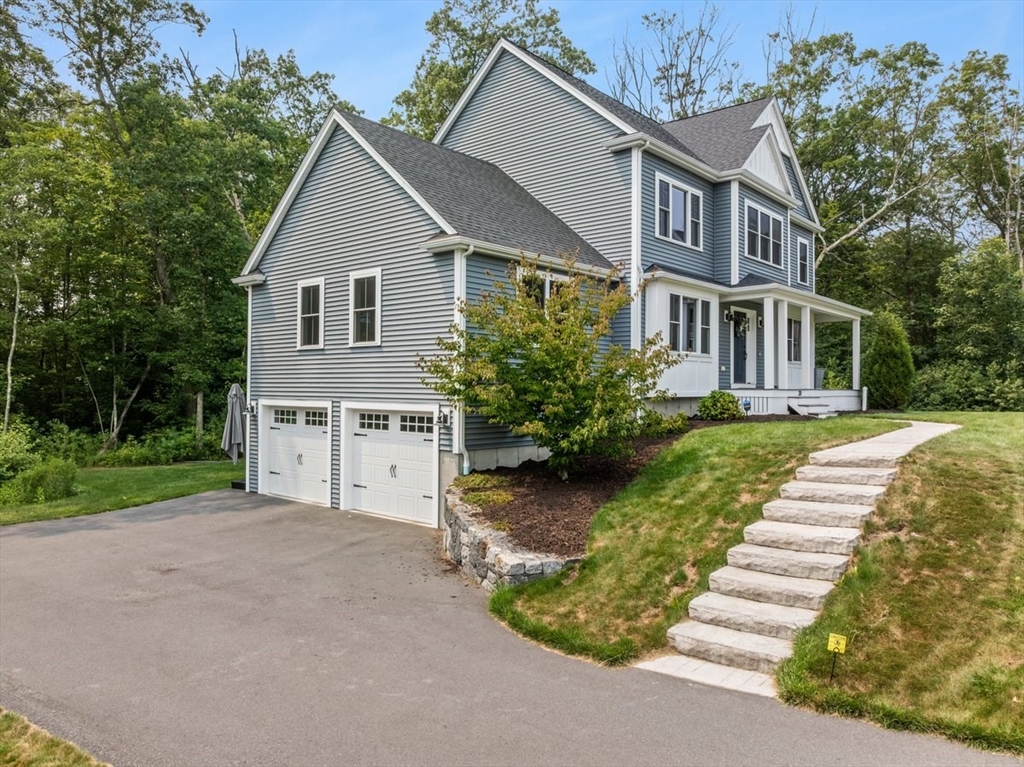 20 Georgia Rae Way Attleboro, MA 02703 - Photo 3 of 35 Gallery Image 3