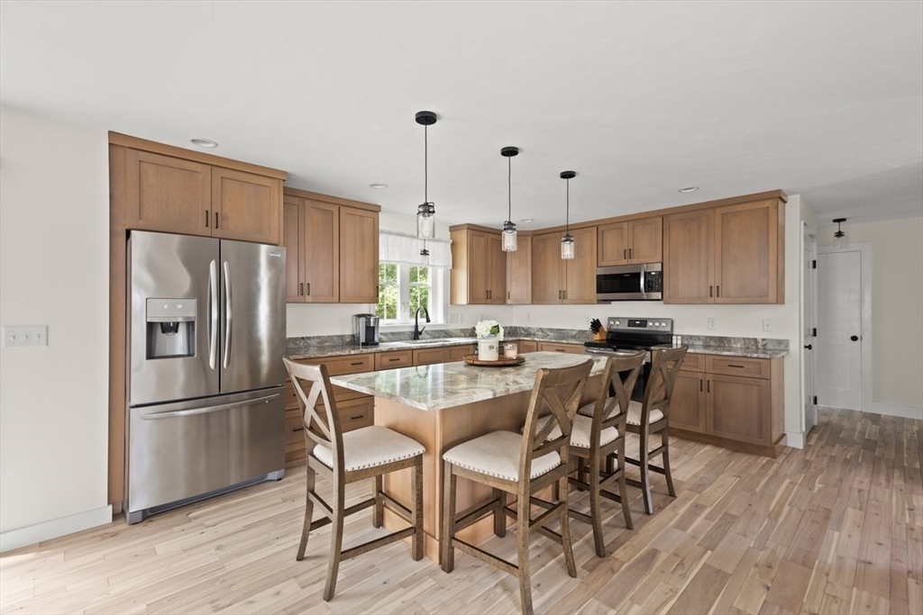 20 Georgia Rae Way Attleboro, MA 02703 - Photo 4 of 35 Gallery Image 4
