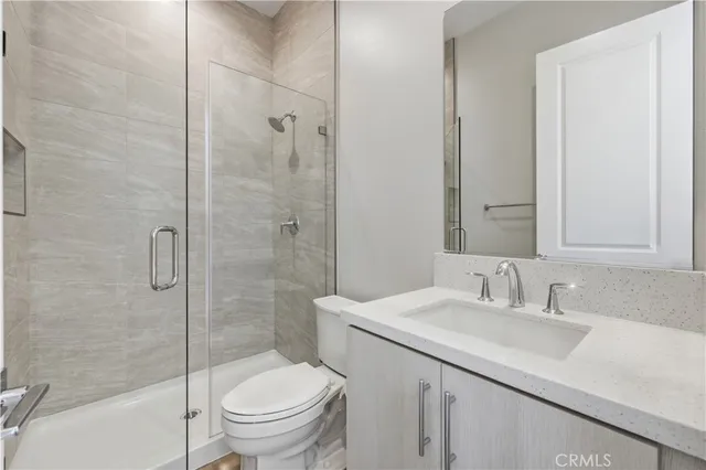 $5,800 | 141 Holliston, Lake Forest, CA 92630