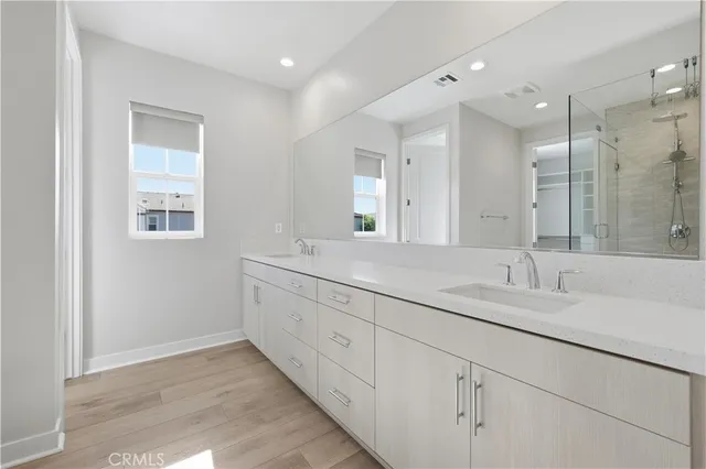 $5,800 | 141 Holliston, Lake Forest, CA 92630