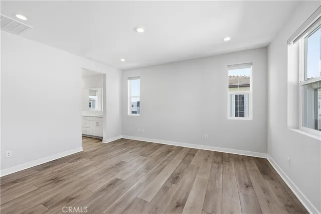 $5,800 | 141 Holliston, Lake Forest, CA 92630