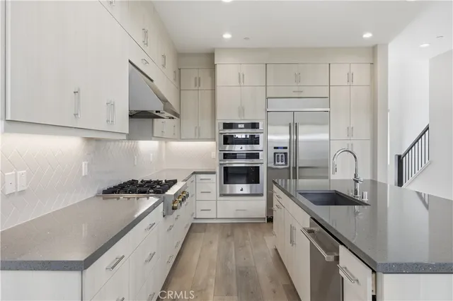 $5,800 | 141 Holliston, Lake Forest, CA 92630