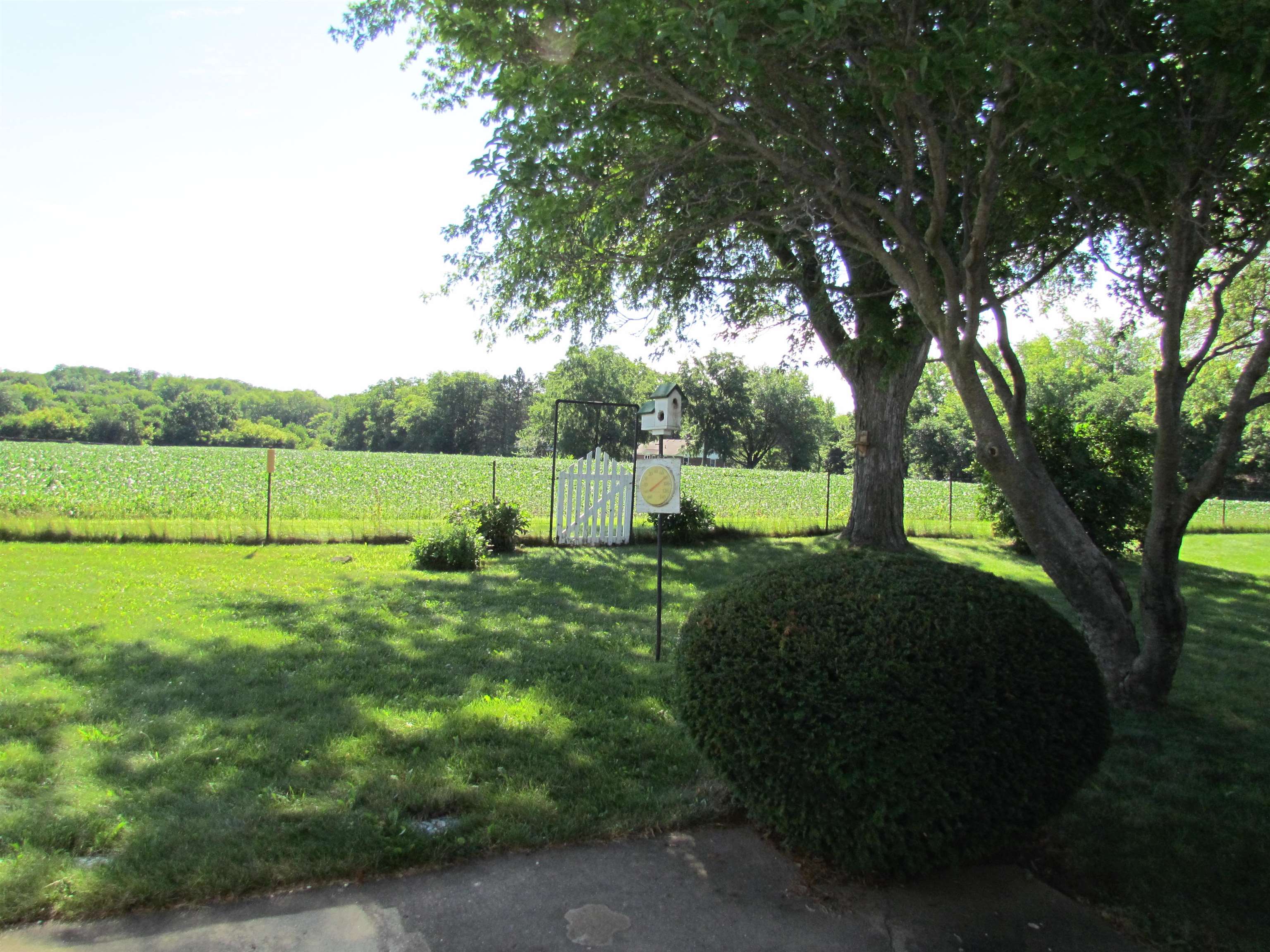 2475 North Pecatonica Road Pecatonica, IL 61063 - Photo 36 of 36 a view of outdoor space and yard