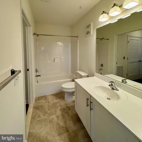 $2,200 | 24160 Port Lane, Unit 309, Lewes, DE 19958