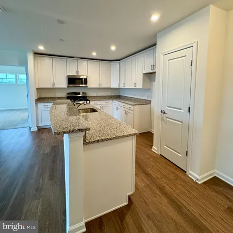 $2,200 | 24160 Port Lane, Unit 309, Lewes, DE 19958