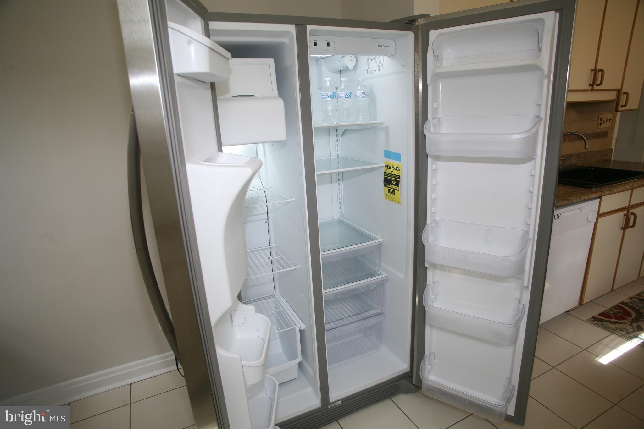 2 Dunmore Road Baltimore, MD 21228 - Photo 5 of 21 Side-by-side fridge