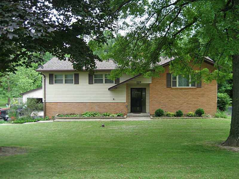 1449 Muessing Road Indianapolis, IN 46239 - Photo 1 of 15