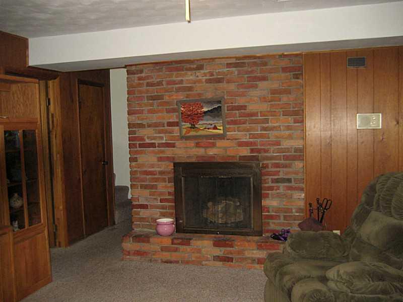 1449 Muessing Road Indianapolis, IN 46239 - Photo 13 of 15