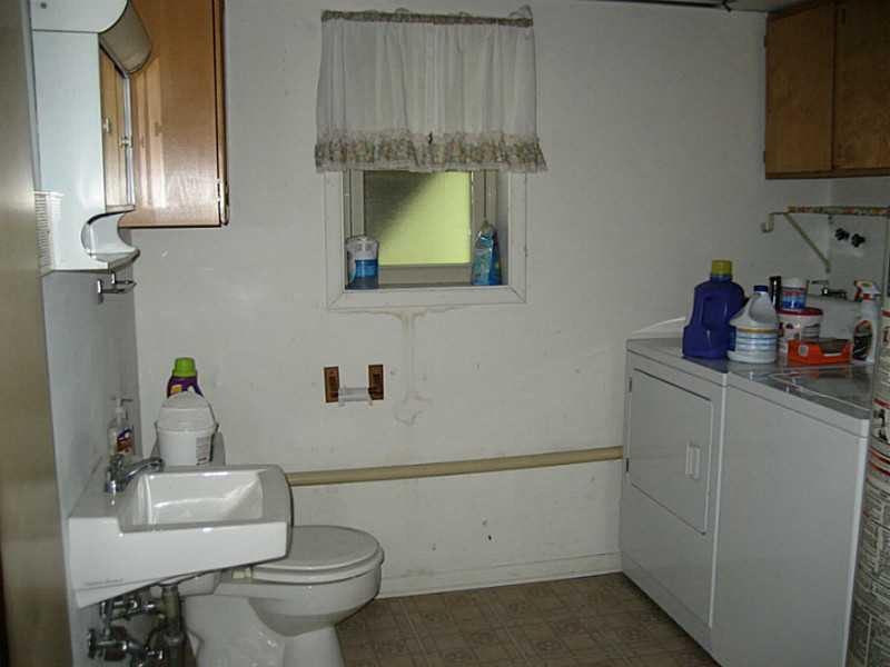 1449 Muessing Road Indianapolis, IN 46239 - Photo 14 of 15