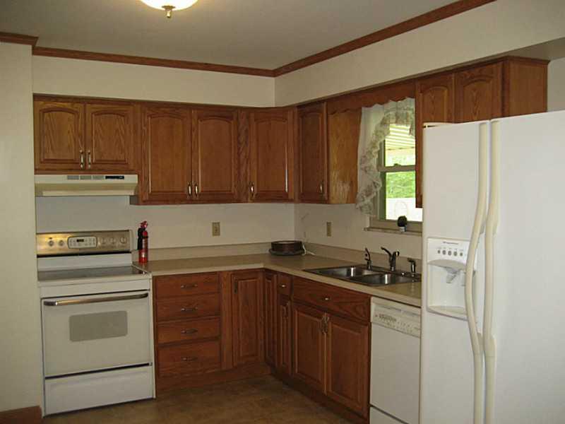 1449 Muessing Road Indianapolis, IN 46239 - Photo 3 of 15