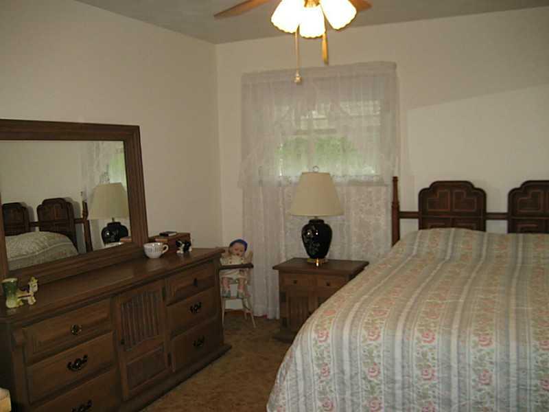 1449 Muessing Road Indianapolis, IN 46239 - Photo 7 of 15
