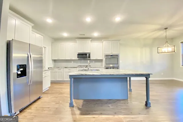 $2,795 | 3343 La Vista Drive, Hapeville, GA 30354