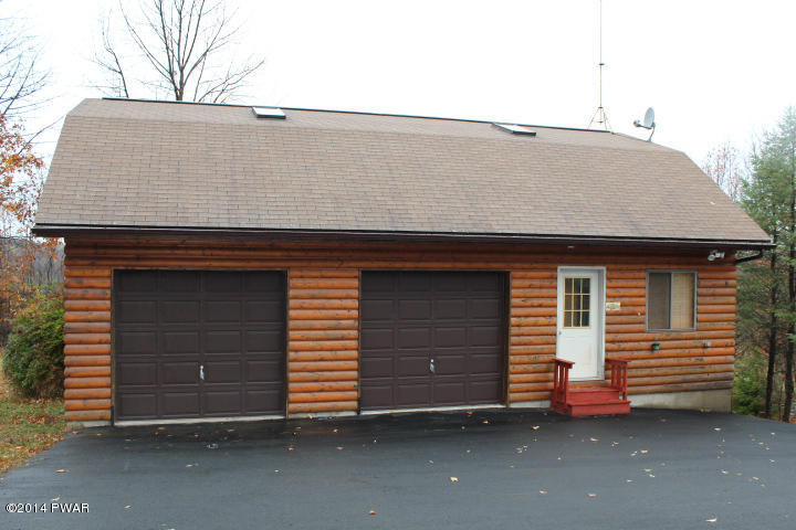 631 Sterling Road Sterling, PA 18463 - Photo 5 of 20