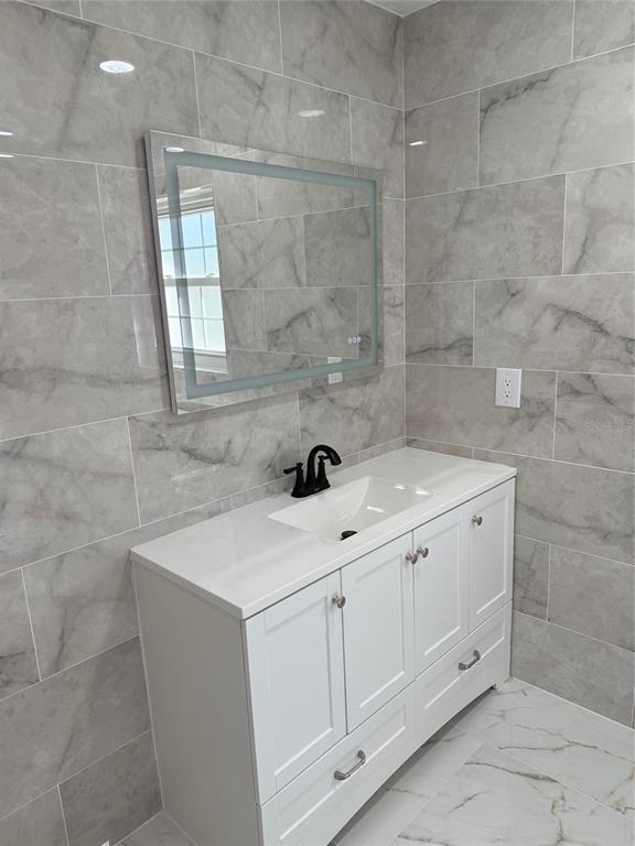 1007 Normandy Road Clearwater, FL 33764 - Photo 37 of 49 First bath
