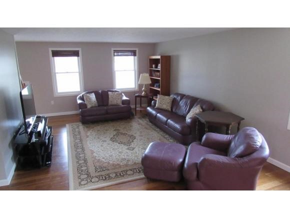 72 Sullivan Road Hudson, NH 03051 - Photo 5 of 22
