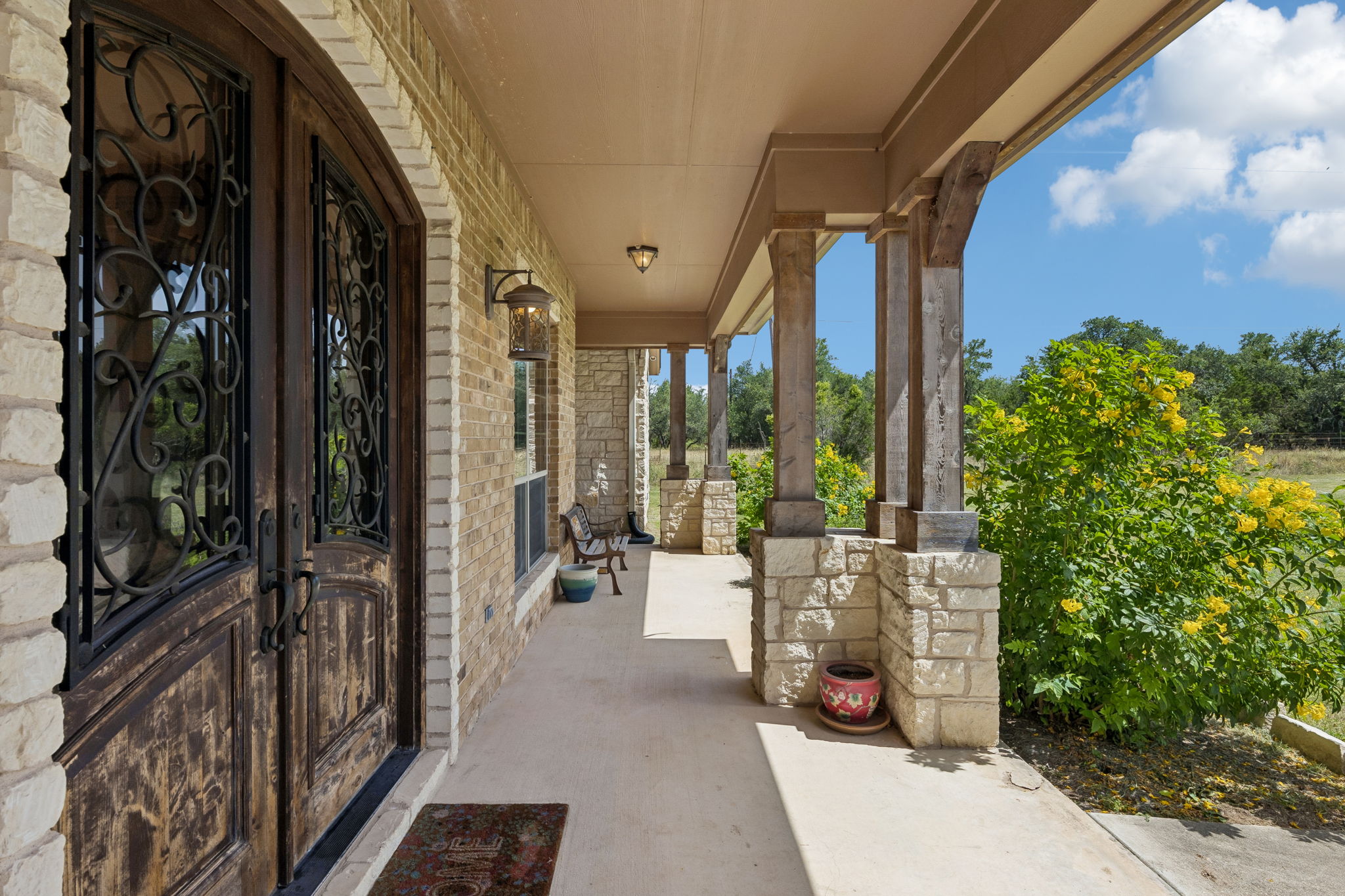 438 Patricia Road Georgetown, TX 78628 - Photo 4 of 36 Welcoming front porch.