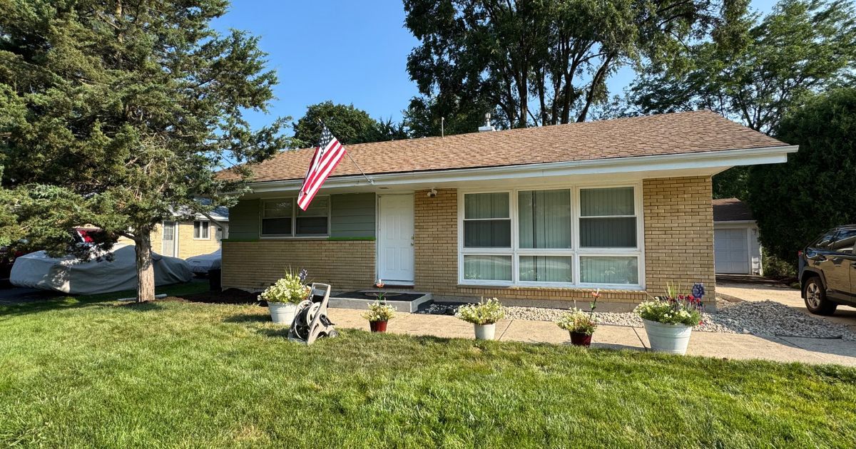 Undisclosed Address Lindenhurst, IL 60046 - Photo 1 of 1