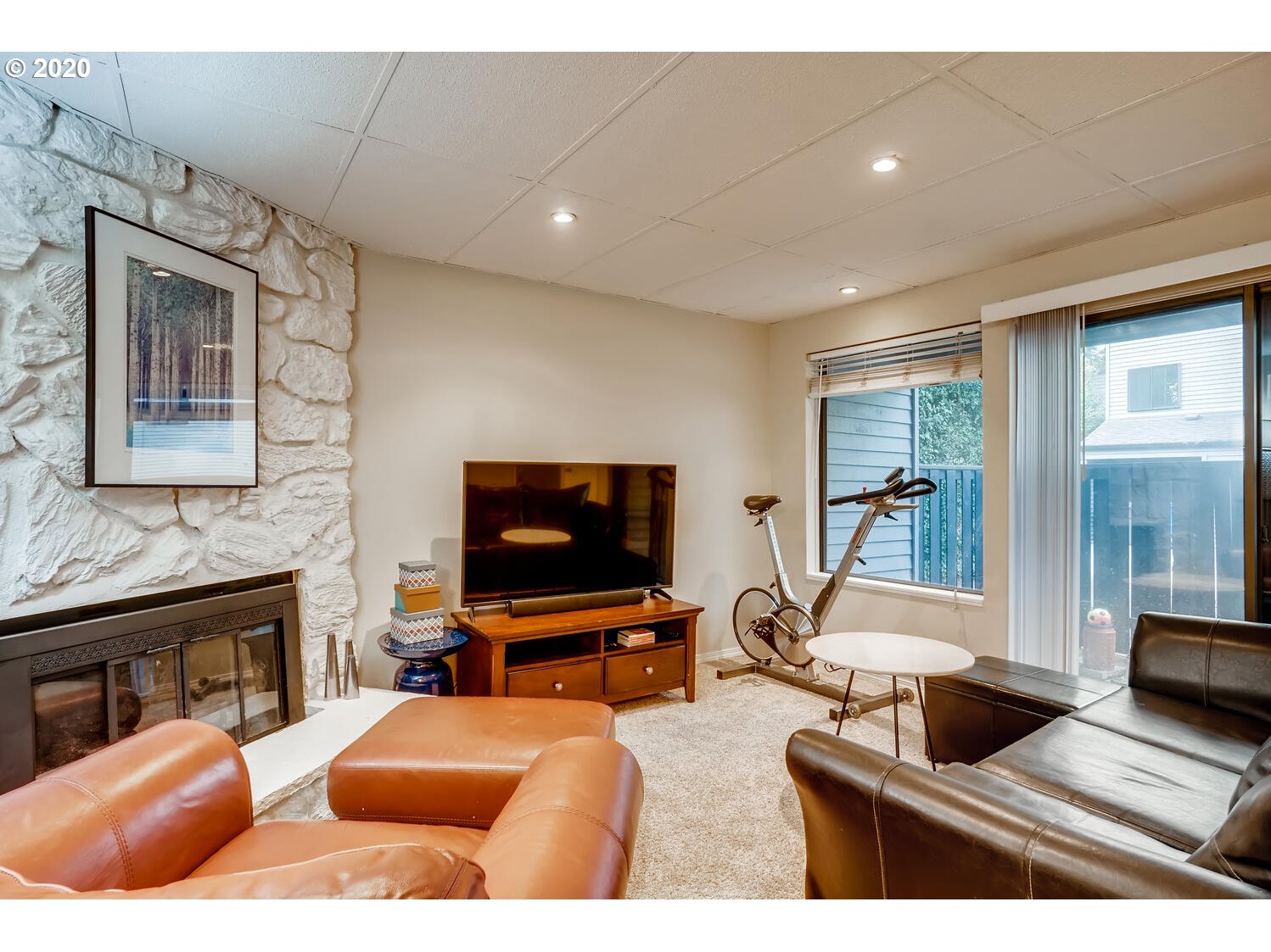 15938 Quarry Road, Unit B4 Lake Oswego, OR 97035 - Photo 3 of 28 Gallery Image 3