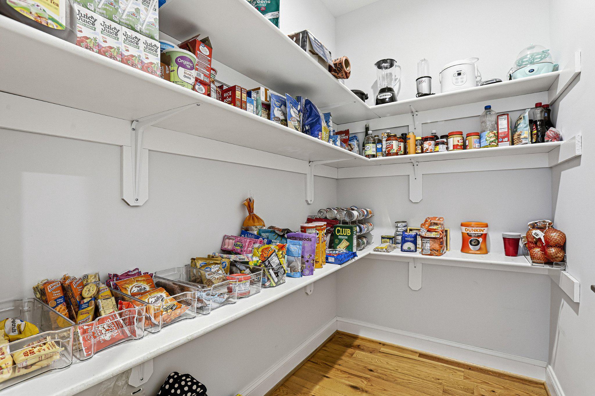 596 Welltown Road Winchester, VA 22603 - Photo 12 of 38 Huge walk-in pantry