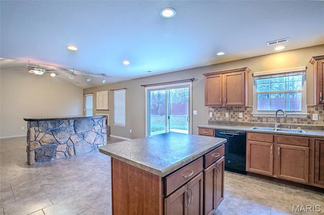 $295,000 | 4106 Creve Coeur Drive, Columbia, MO 65202