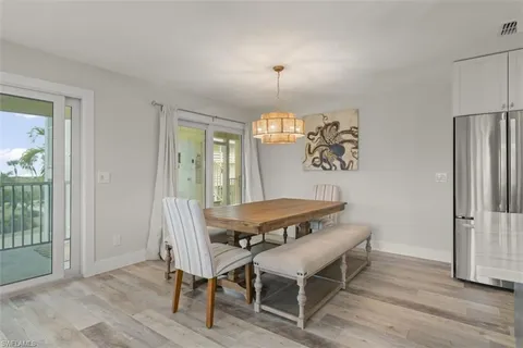 $950,000 | 585 East Gulf Drive, Unit A2, Sanibel, FL 33957