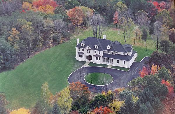 139 Spring Street Shrewsbury, MA 01545 - Photo 1 of 29 Gallery Image 1