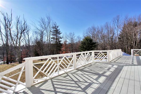139 Spring Street Shrewsbury, MA 01545 - Photo 11 of 29 Gallery Image 11