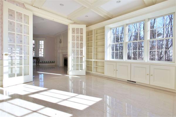 139 Spring Street Shrewsbury, MA 01545 - Photo 8 of 29 Gallery Image 8