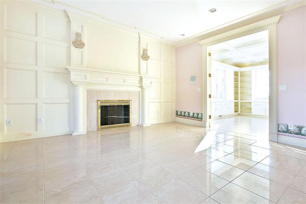 139 Spring Street Shrewsbury, MA 01545 - Photo 9 of 29 Gallery Image 9