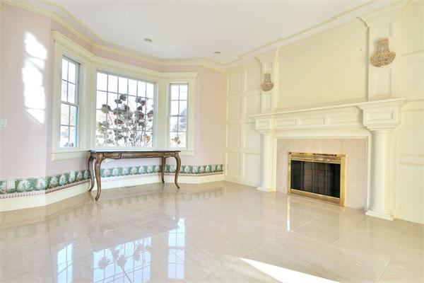 139 Spring Street Shrewsbury, MA 01545 - Photo 10 of 29 Gallery Image 10