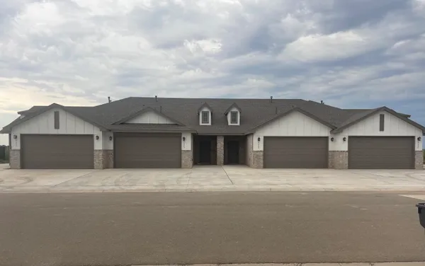 $796,000 | 7029 40th Street, Lubbock, TX 79407