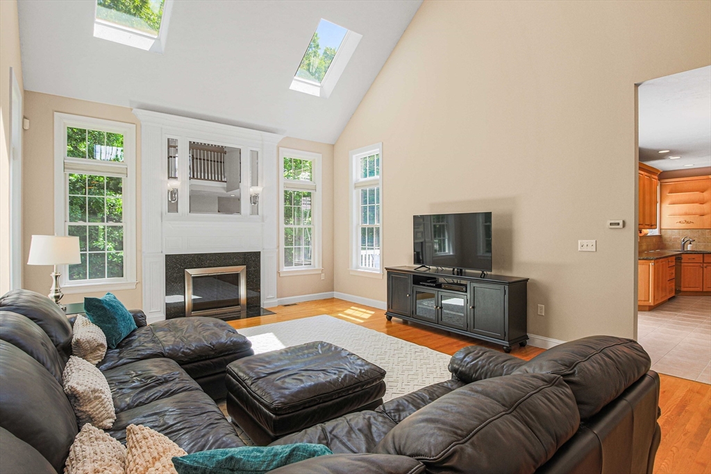17 Dudley Road Mendon, MA 01756 - Photo 17 of 39